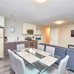  Holiday home Luxury Boutique 2bedroom 4a Canada